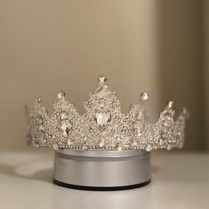 Tiara Crown for Women, Headband Hair Accessories Birthday Wedding Party (Silver)